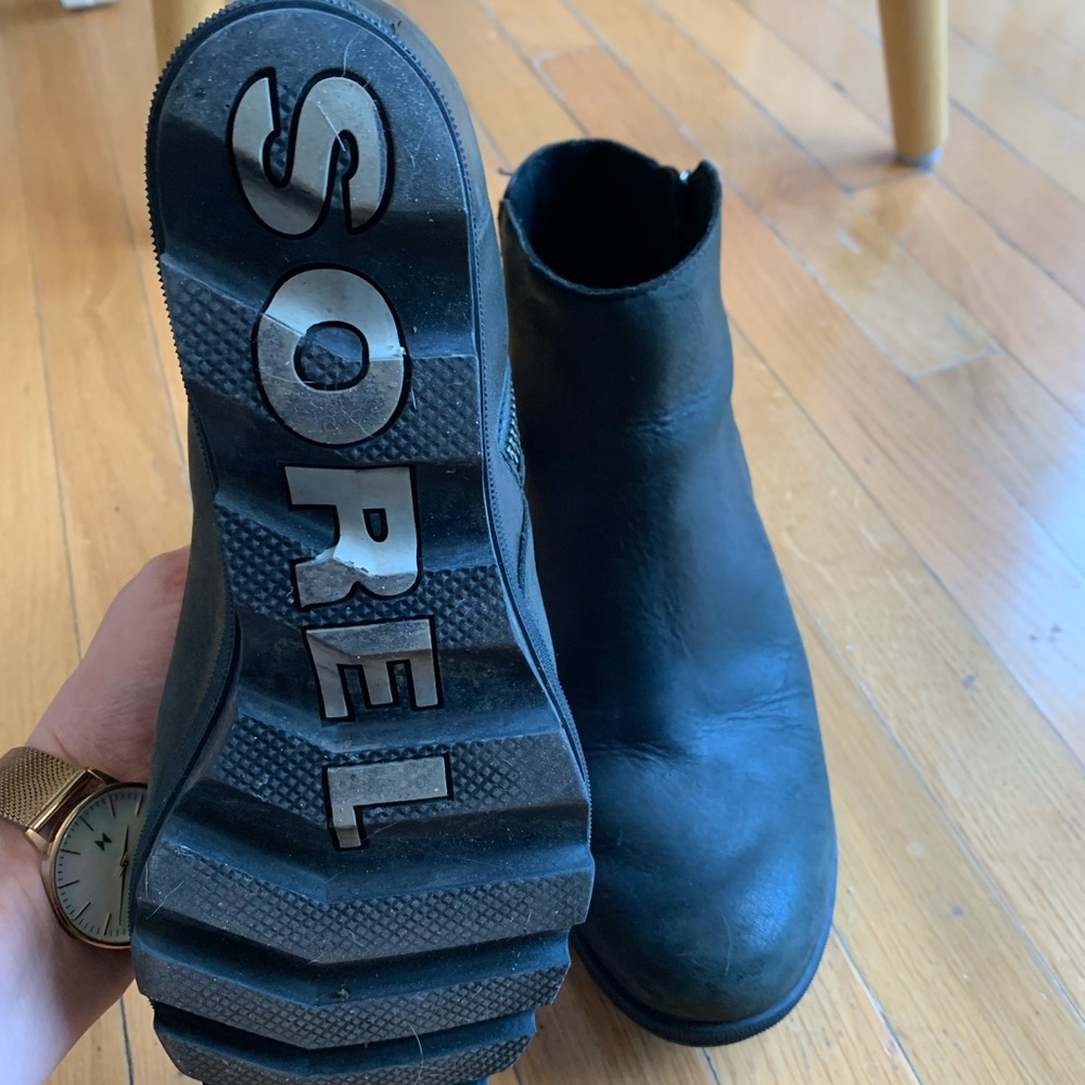 Joan of Arctic Zip Wedge
